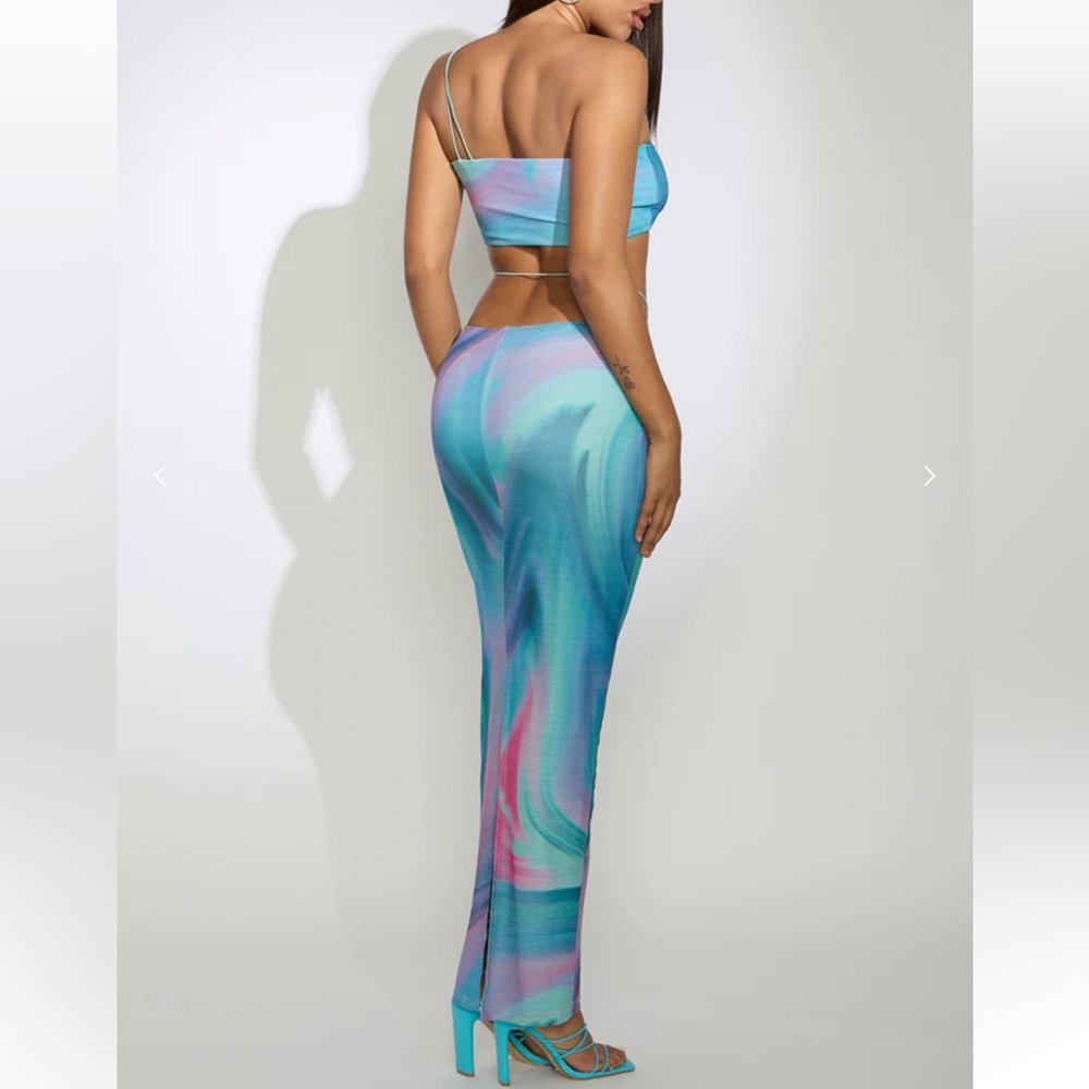 RUNAWAY THE LABEL | crop + skirt set - Picture 2 of 2